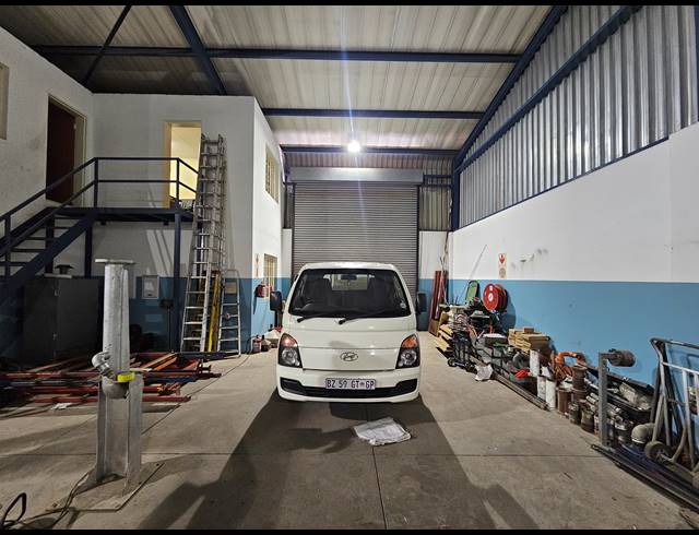 354M² FACTORY TO LET IN ANDERBOLT